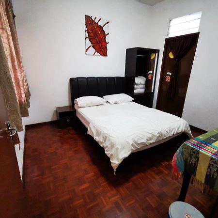 Hotel Dou Houz Gurney George Town Exteriér fotografie