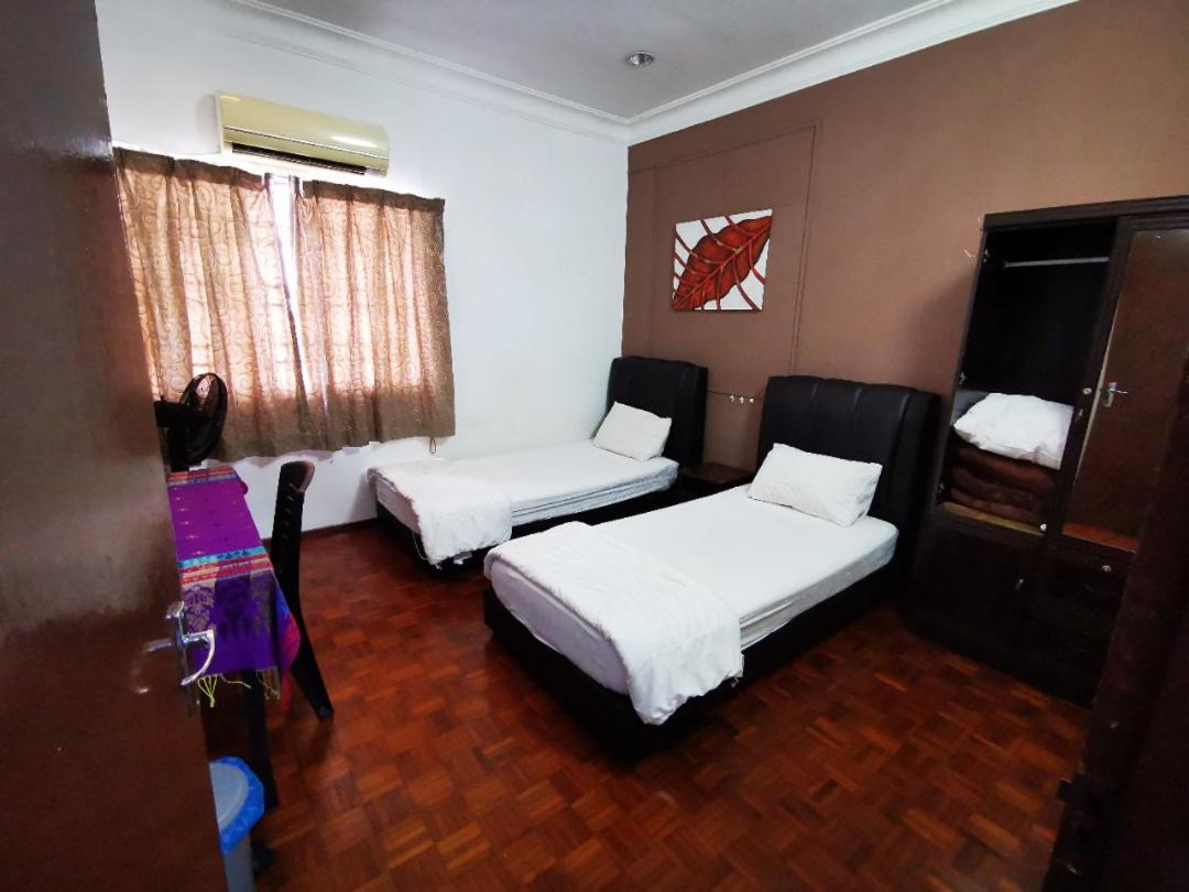Hotel Dou Houz Gurney George Town Exteriér fotografie