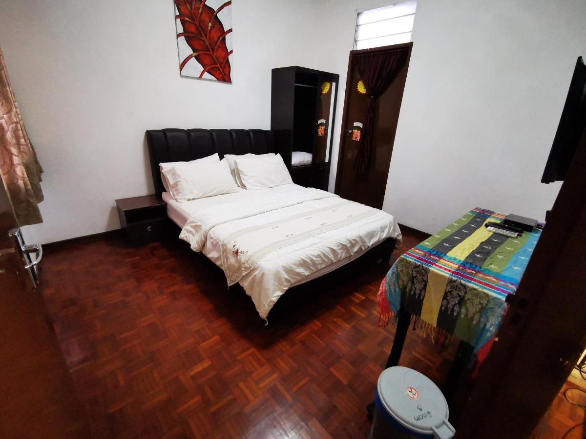 Hotel Dou Houz Gurney George Town Exteriér fotografie